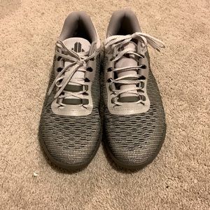 JJ Watt valor2 shoes